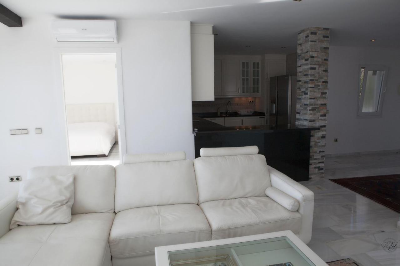 Luxury Puerto Banus Penthouse With Parking & Wi-Fi Appartement Marbella Buitenkant foto