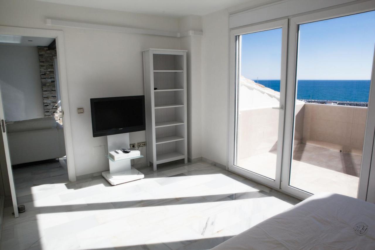 Luxury Puerto Banus Penthouse With Parking & Wi-Fi Appartement Marbella Buitenkant foto