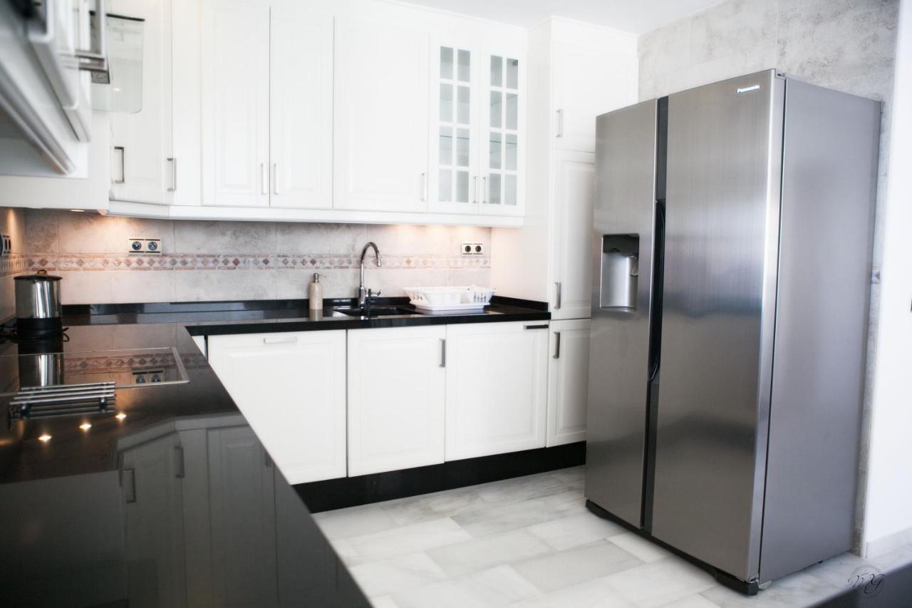 Luxury Puerto Banus Penthouse With Parking & Wi-Fi Appartement Marbella Buitenkant foto