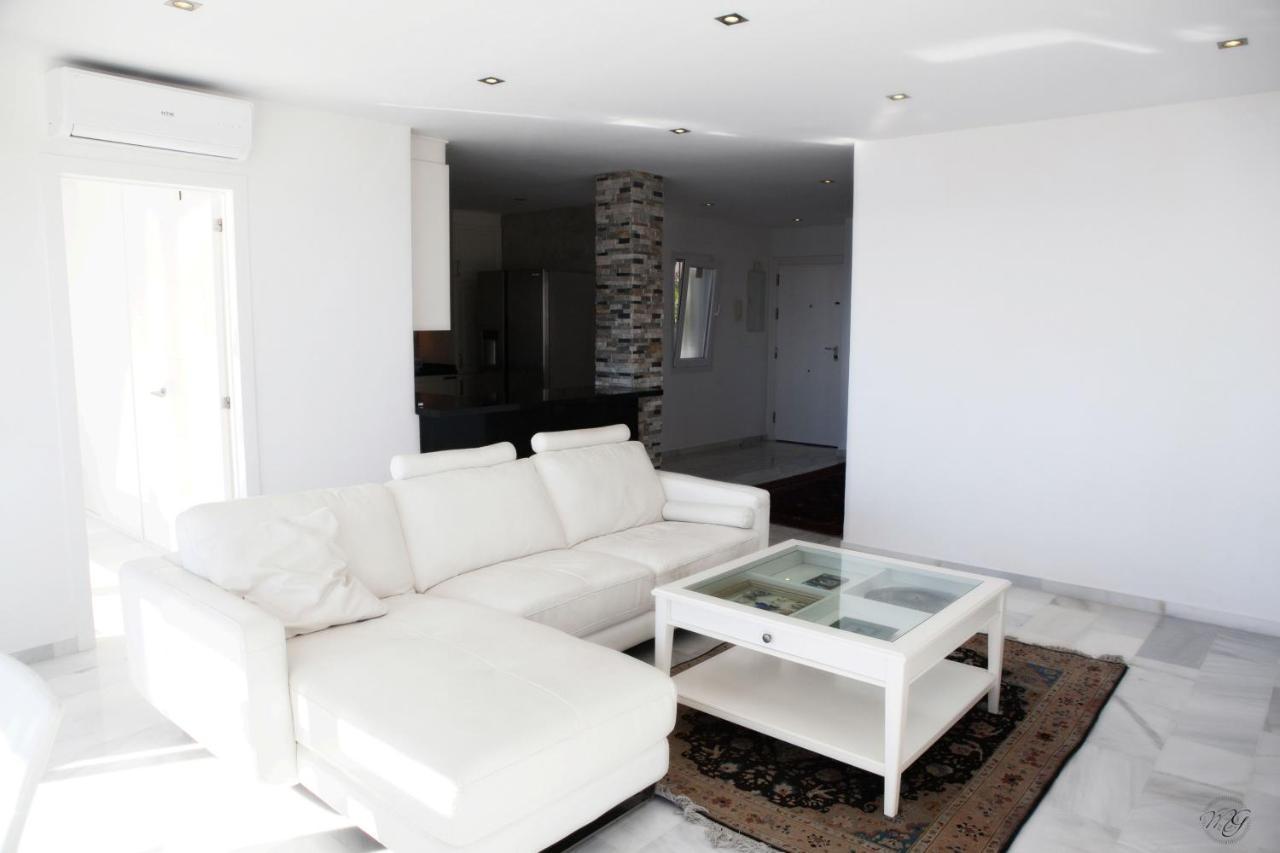 Luxury Puerto Banus Penthouse With Parking & Wi-Fi Appartement Marbella Buitenkant foto