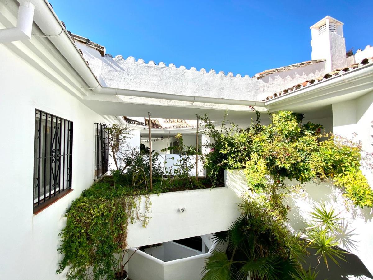 Luxury Puerto Banus Penthouse With Parking & Wi-Fi Appartement Marbella Buitenkant foto